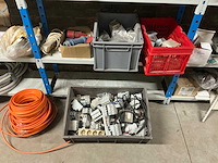 Partij divers elektrisch installatiemateriaal - afbeelding 6 van  10