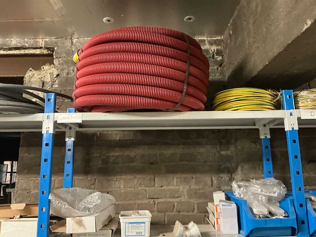 Partij divers elektrisch installatiemateriaal - afbeelding 8 van  10