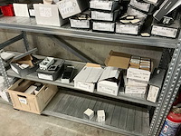 Partij divers elektro-technisch installatiemateriaal - afbeelding 8 van  24