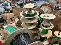 Partij divers elektro-technisch installatiemateriaal - afbeelding 7 van  36