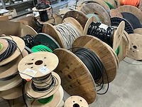 Partij divers elektro-technisch installatiemateriaal - afbeelding 2 van  6