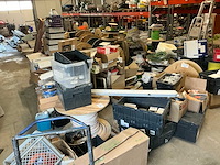 Partij divers elektro-technisch installatiemateriaal - afbeelding 4 van  6