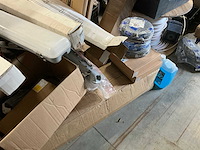 Partij divers elektro-technisch installatiemateriaal - afbeelding 25 van  36