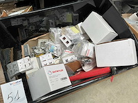Partij divers elektro-technisch installatiemateriaal - afbeelding 10 van  17