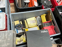 Partij divers elektro-technisch installatiemateriaal - afbeelding 7 van  18