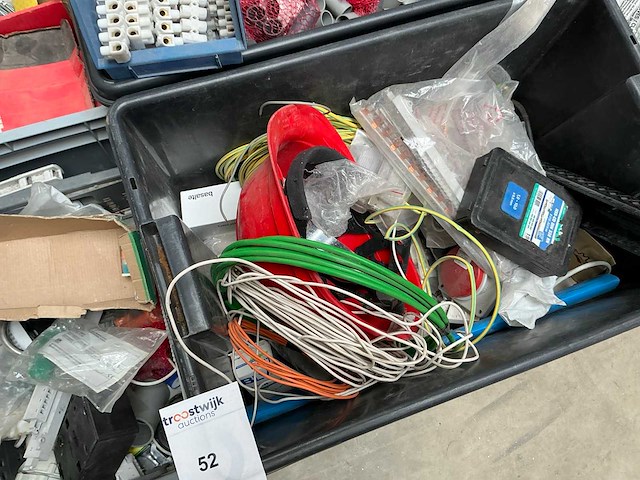 Partij divers elektro-technisch installatiemateriaal - afbeelding 9 van  18