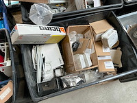 Partij divers elektro-technisch installatiemateriaal - afbeelding 18 van  18