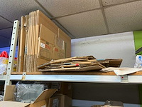 Partij divers elektrotoebehoren en lampen - afbeelding 7 van  32