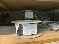 Partij divers elektrotoebehoren en lampen - afbeelding 21 van  32