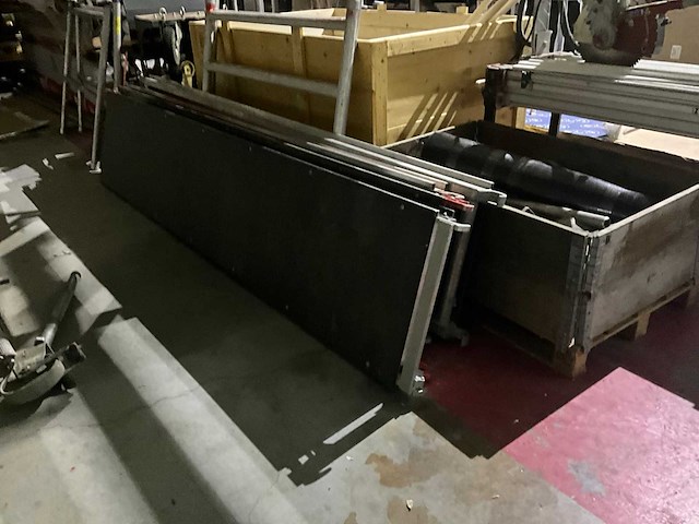Partij divers gedemonteerd steigermateriaal - afbeelding 4 van  9