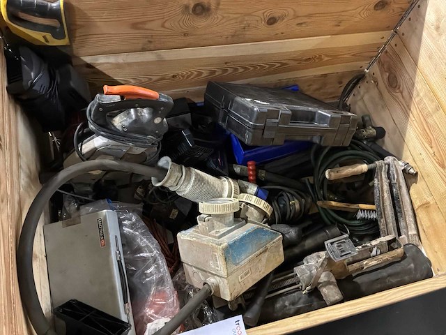 Partij divers gereedschap - afbeelding 1 van  6