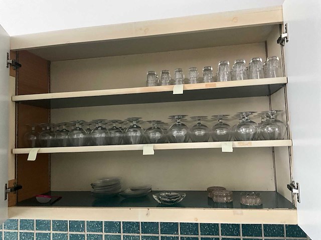 Partij divers glaswerk, waaronder kristal (800x) - afbeelding 3 van  21