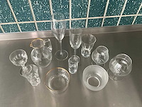 Partij divers glaswerk, waaronder kristal (800x) - afbeelding 17 van  21