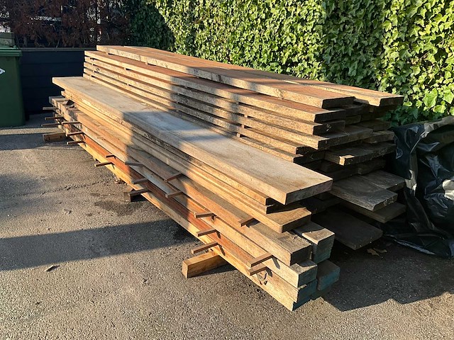 Partij divers hardhout (44x) - afbeelding 1 van  11