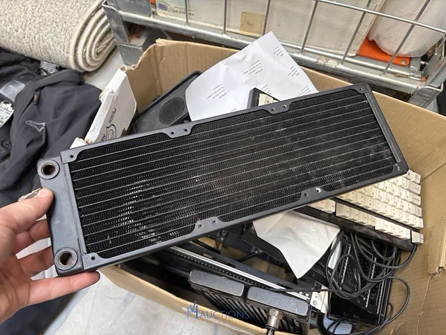 Partij divers hardware materiaal - afbeelding 5 van  7