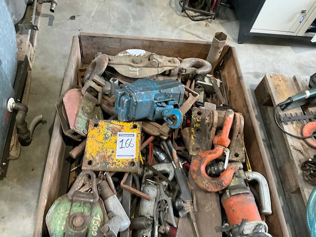 Partij divers hijsmateriaal en gereedschappen - afbeelding 4 van  4