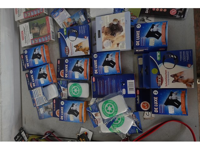 Partij divers honden accessoires - afbeelding 2 van  9
