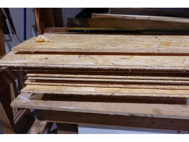 Partij divers hout - afbeelding 3 van  8