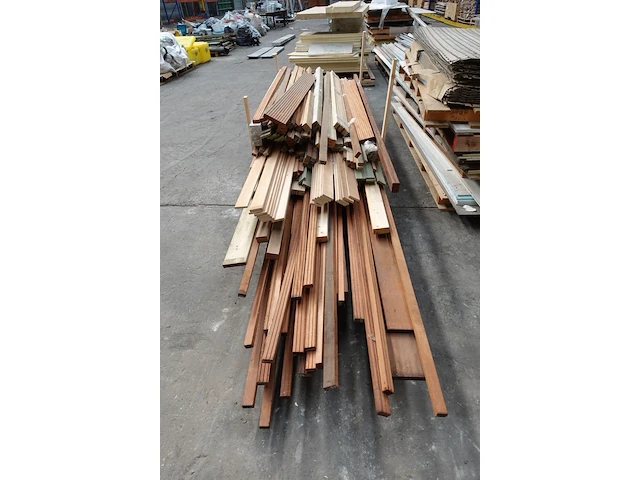 Partij divers hout - afbeelding 6 van  6