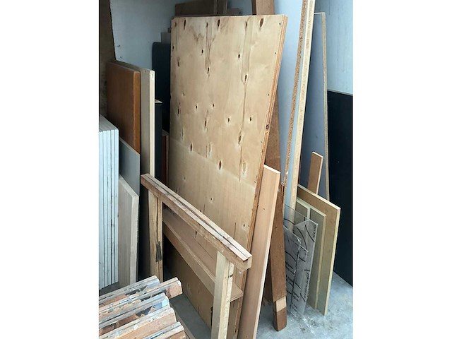 Partij divers hout - afbeelding 10 van  23