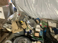 Partij divers installatiemateriaal en verlichting - afbeelding 5 van  8