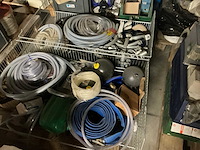 Partij divers installatiemateriaal en verlichting - afbeelding 8 van  8