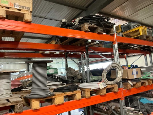 Partij divers installatiemateriaal - afbeelding 20 van  27
