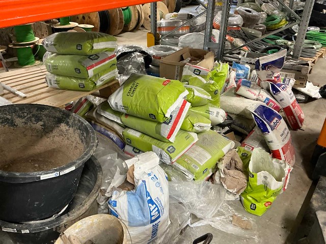 Partij divers installatiemateriaal - afbeelding 13 van  19