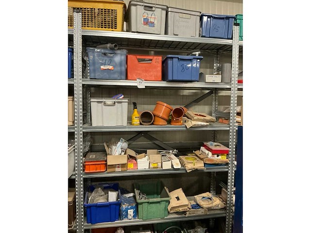 Partij divers installatiemateriaal - afbeelding 1 van  1