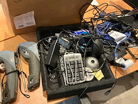 Partij divers it materiaal - afbeelding 3 van  4