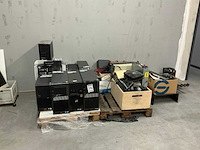 Partij divers it materiaal - afbeelding 1 van  4