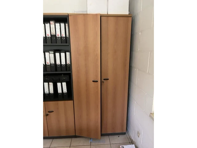 Partij divers kantoormeubilair - afbeelding 12 van  25