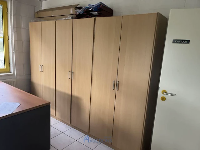 Partij divers kantoormeubilair - afbeelding 22 van  25