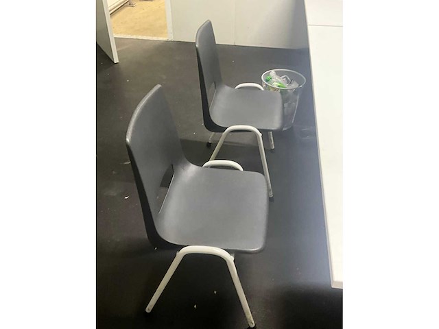 Partij divers kantoormeubilair - afbeelding 4 van  14