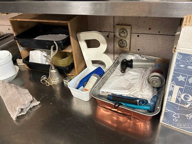 Partij divers keuken materiaal - afbeelding 25 van  33