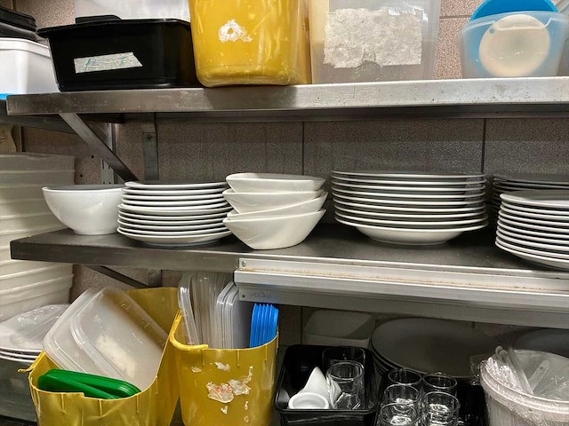 Partij divers keuken materiaal - afbeelding 30 van  33