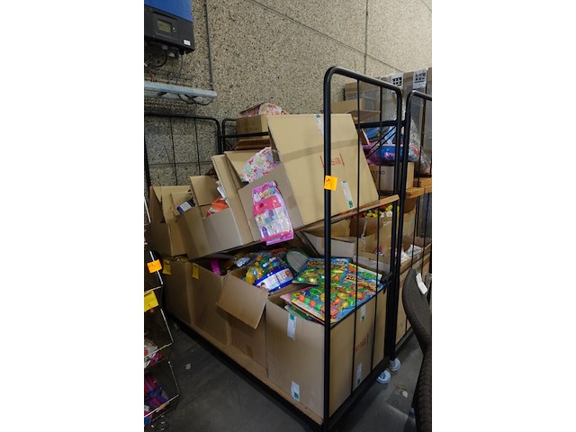 Partij divers kinderspeelgoed - afbeelding 1 van  6