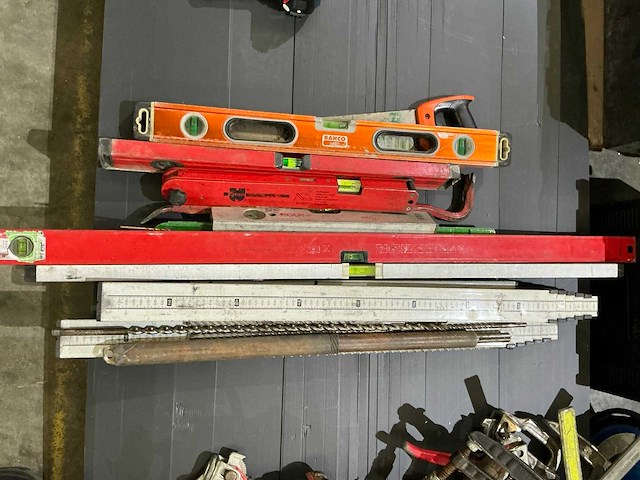 Partij divers meetgereedschap - afbeelding 1 van  2