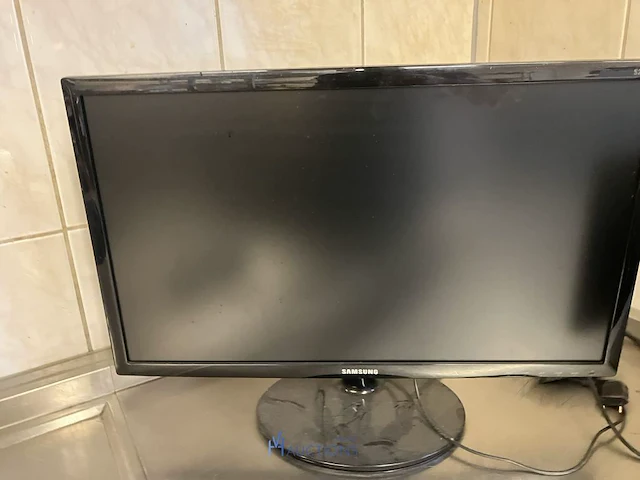 Partij divers met kruimeldief black+decker en schermen - afbeelding 5 van  5