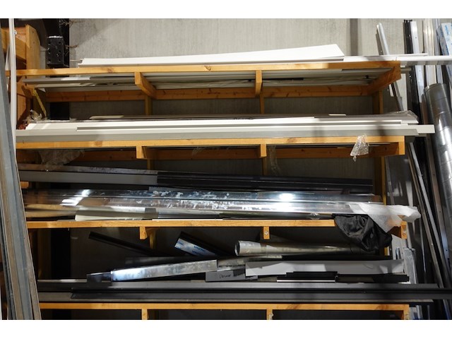 Partij divers metaal/zinken toebehoren - afbeelding 3 van  6