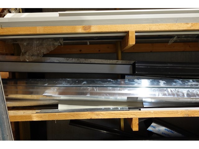 Partij divers metaal/zinken toebehoren - afbeelding 5 van  6