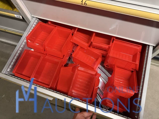 Partij divers metalen, filters en handschoenen ansell - afbeelding 19 van  21