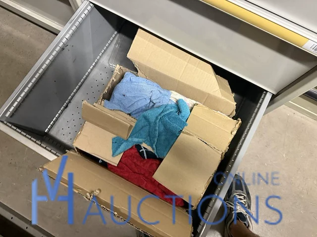 Partij divers metalen, filters en handschoenen ansell - afbeelding 20 van  21