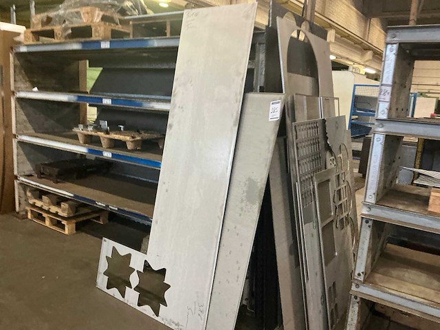 Partij divers metalen plaatmateriaal - afbeelding 2 van  7
