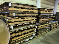 Partij divers metalen plaatmateriaal - afbeelding 1 van  8