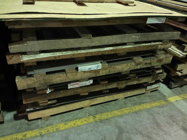 Partij divers metalen plaatmateriaal - afbeelding 4 van  6