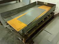 Partij divers metalen plaatmateriaalrestanten - afbeelding 3 van  7