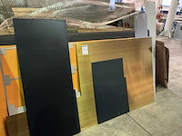 Partij divers metalen plaatmateriaalrestanten - afbeelding 1 van  4
