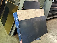 Partij divers metalen plaatmateriaalrestanten - afbeelding 3 van  4