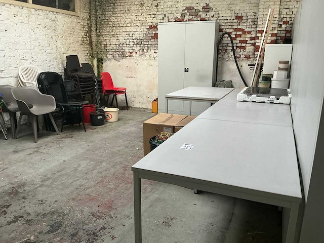 Partij divers meubelair - afbeelding 1 van  7